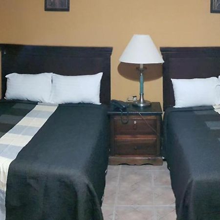 Hotel La Posta Monclova Exterior foto